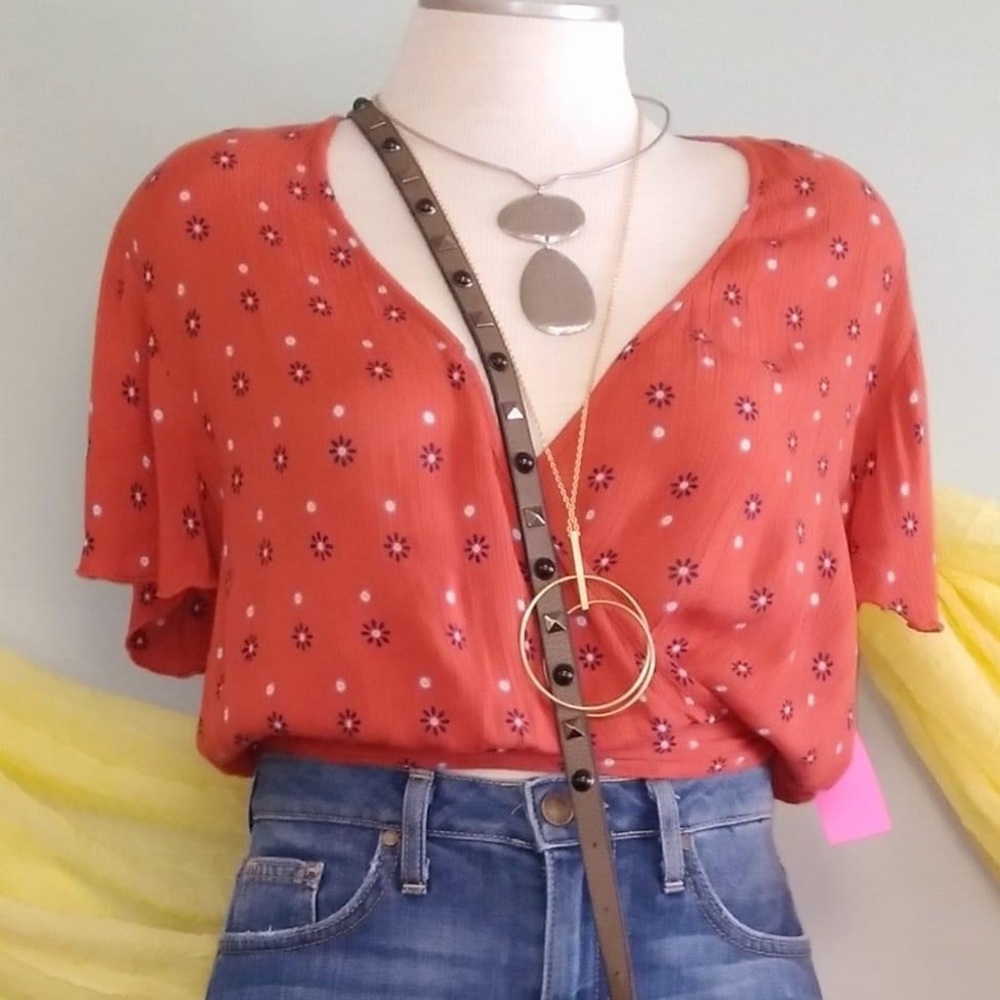 Patrons of Peace Short Sleeve Floral Crop Top with back tie - Picture 7 of 7
